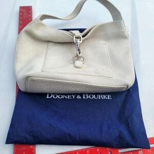 DOONEY & BOURKE SHOULDER PURSE MEDIUM LOCK SAC LOGO IVORY PEBBLED LEATHER